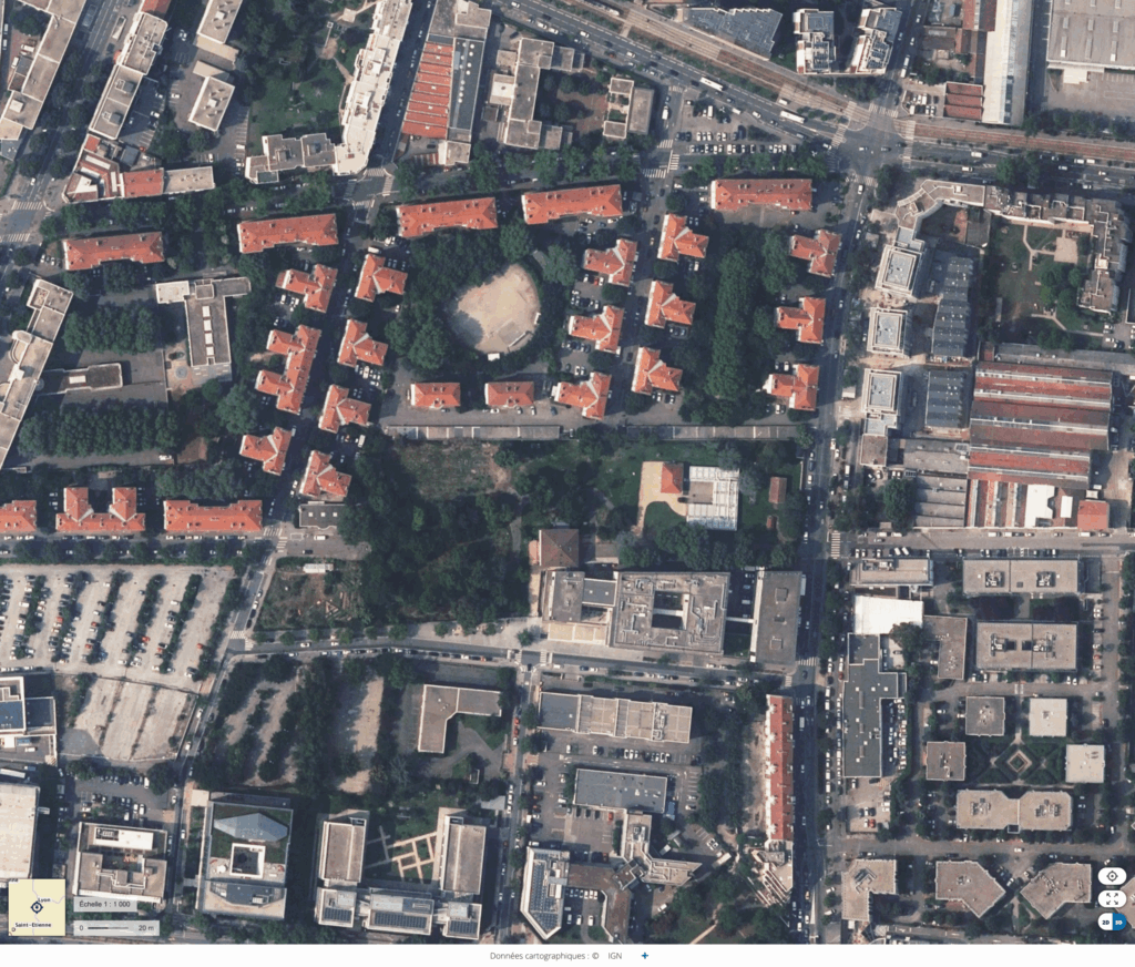 Vue aérienne et plan de diagnostic pour la résidentialisation paysagère d'une copropriété à Lyon Gerland